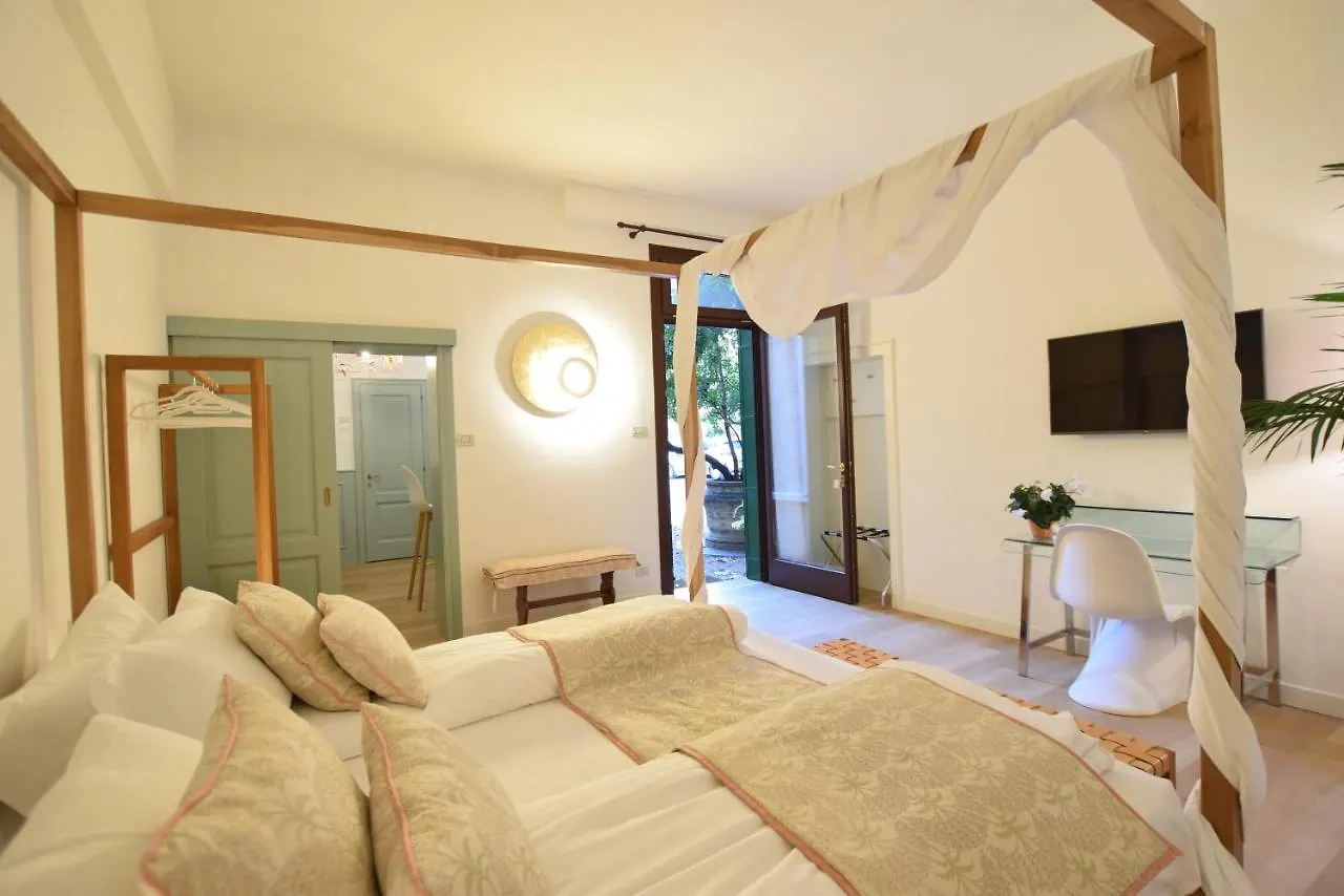 Bed and Breakfast Isola Memmia Padova 3*,  Italia